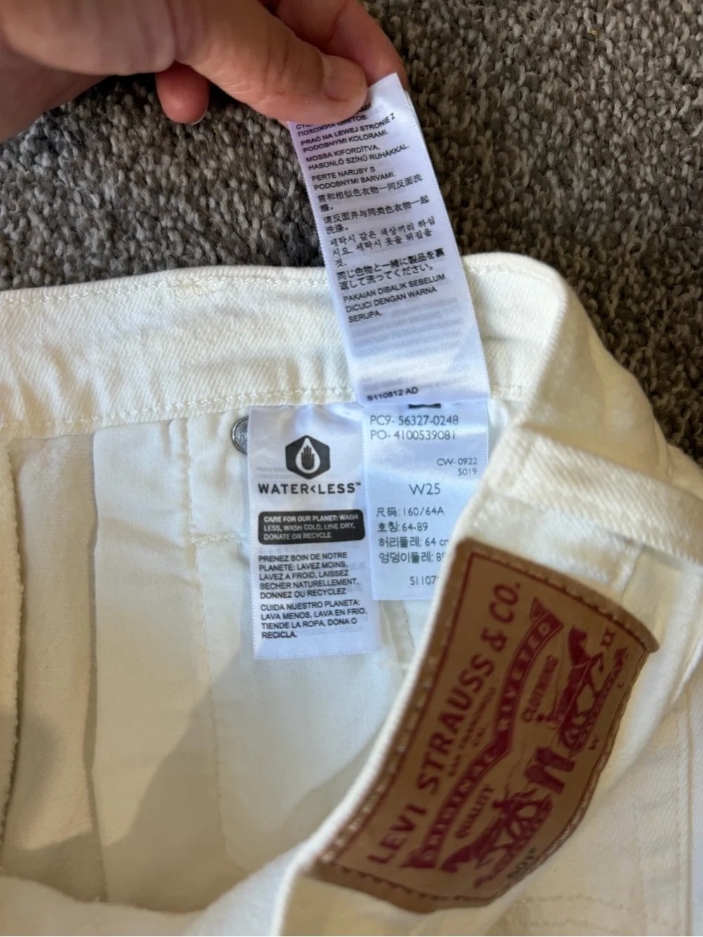 Levi's White Frayed-Hem Denim Shorts